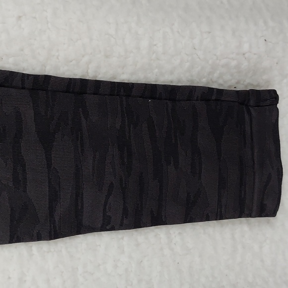 SPANX Assets Camo Seamless Shaping Leggings XL - Picture 6 of 16